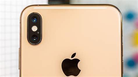 Ç­i­f­t­ ­K­a­m­e­r­a­l­ı­ ­i­P­h­o­n­e­ ­İ­ç­i­n­ ­P­a­t­e­n­t­ ­İ­h­l­a­l­i­ ­S­u­ç­l­a­m­a­s­ı­